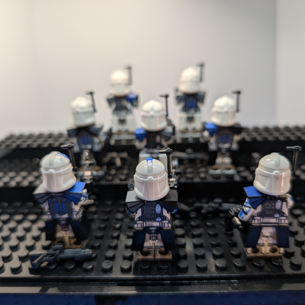 8 Minifigures- Star Wars 501st Legion Torrent Company Bundle Building Block Toy - Picture 2 of 9